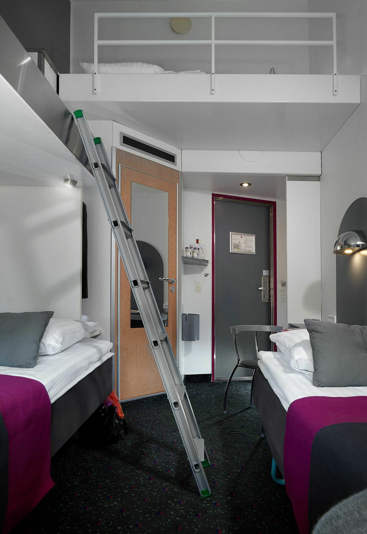Hotell Express 2*